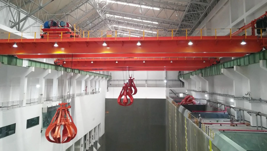 Intelligent Bulk Material Crane.webp