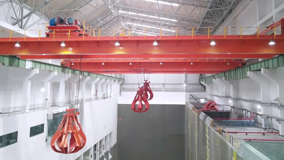 QZ Grab Double Girder Overhead Crane.webp