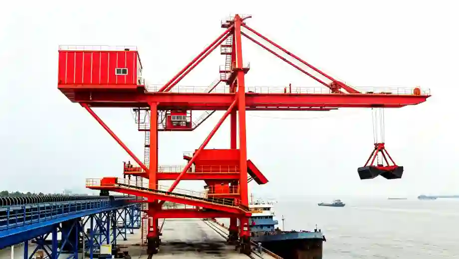 Grab-Type Ship-to-Shore Crane