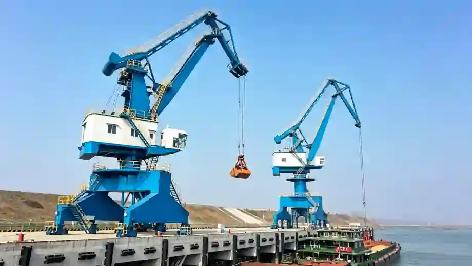 Grab-Type Four-Link Portal Crane
