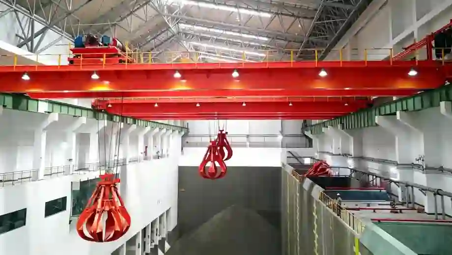 Intelligent Bulk Material Crane