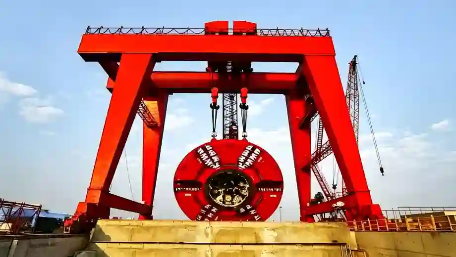 Double Girder Gantry Crane With Shield