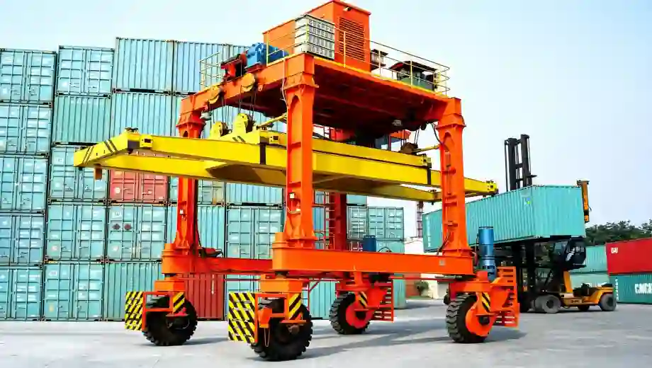 Container Straddle Carrier